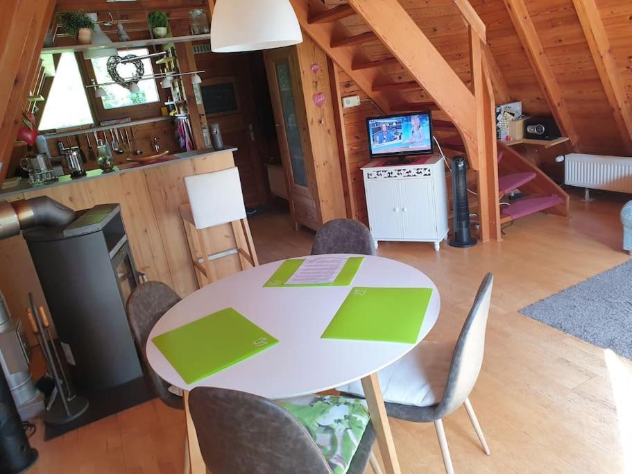 Faßberg Nurdachhaus Mit Kaminofen Und Grossem Grundstueckヴィラ エクステリア 写真