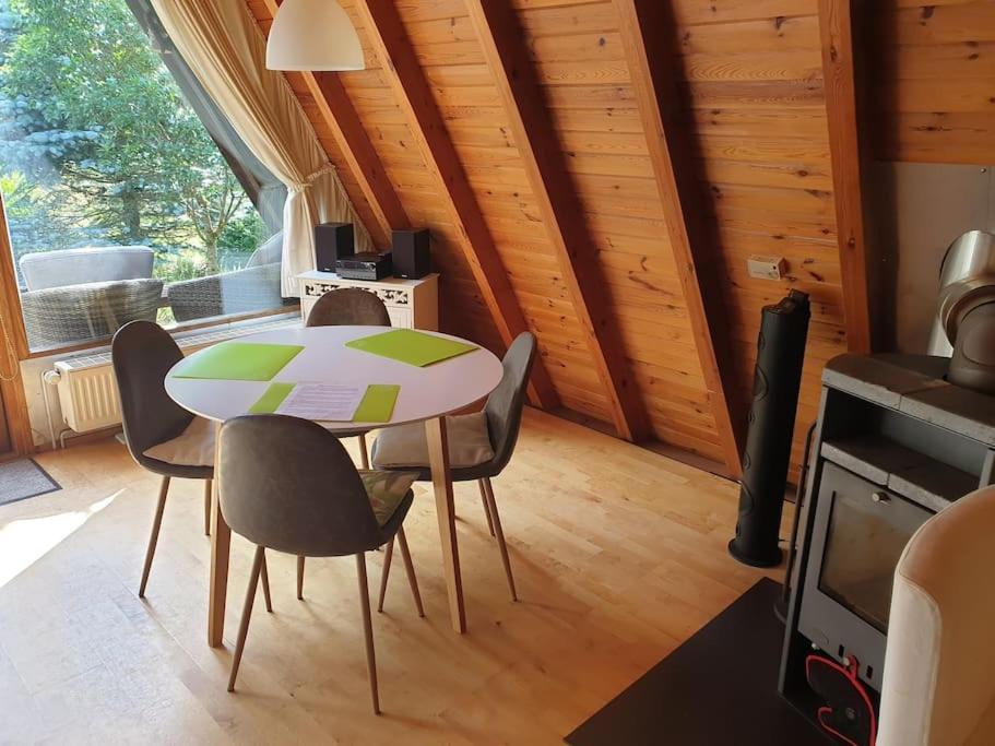 Faßberg Nurdachhaus Mit Kaminofen Und Grossem Grundstueckヴィラ エクステリア 写真